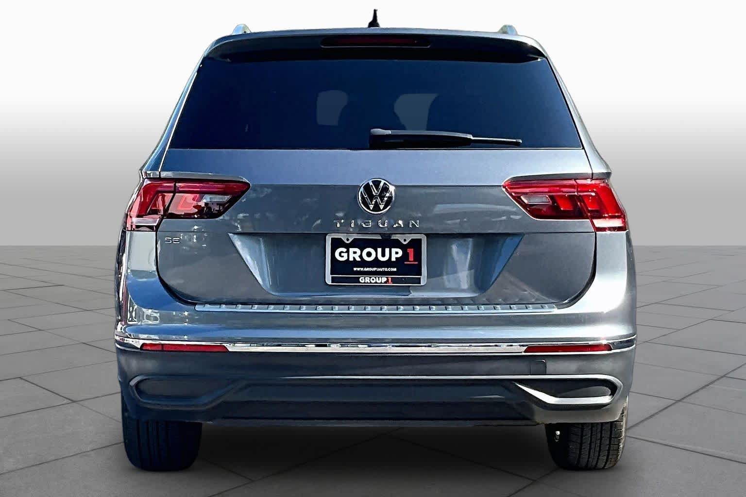 Used 2024 Volkswagen Tiguan SE FWD image 5