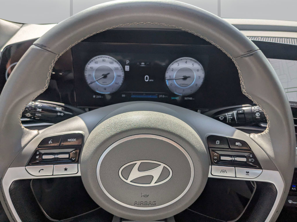 Used 2025 Hyundai Elantra SEL FWD image 32