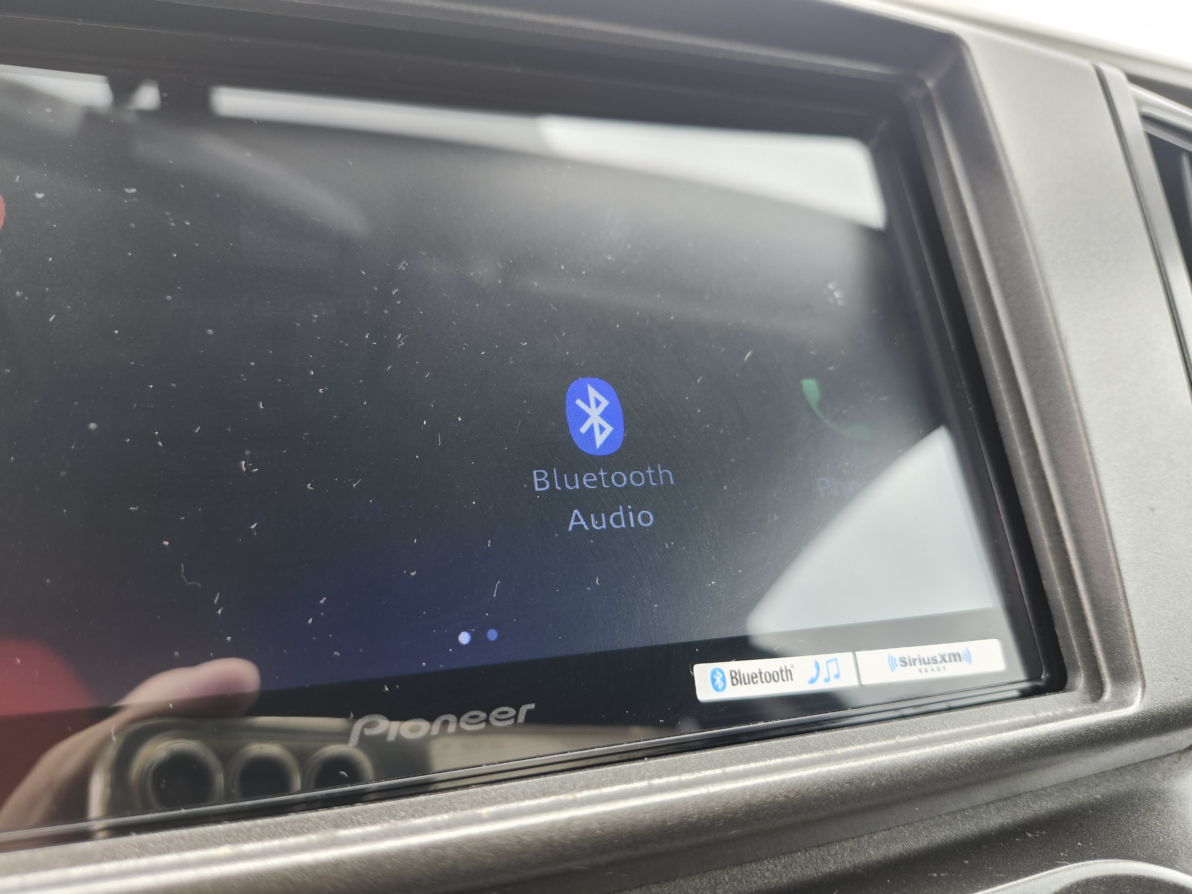 Used 2015 Toyota RAV4 LE FWD image 4
