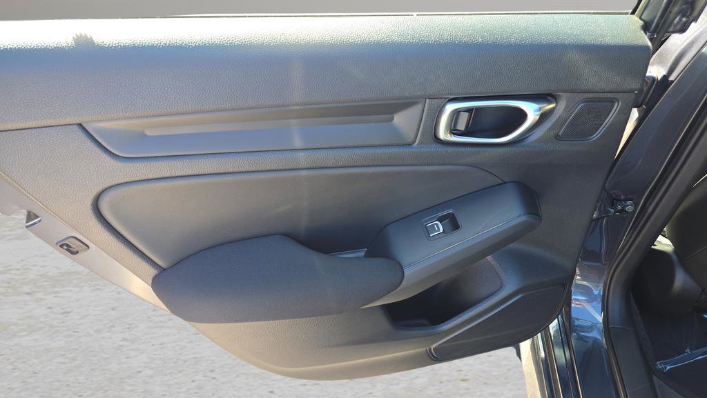 Used 2025 Honda Civic Sport image 12