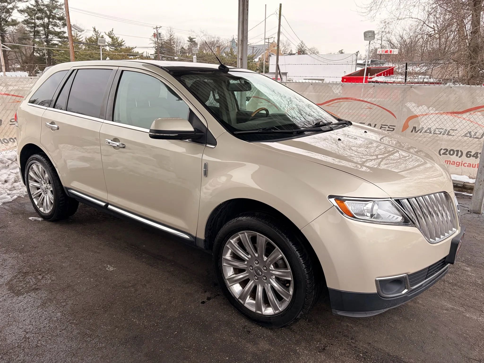 Used 2014 Lincoln MKX AWD w/ Equipment Group 102A image 56