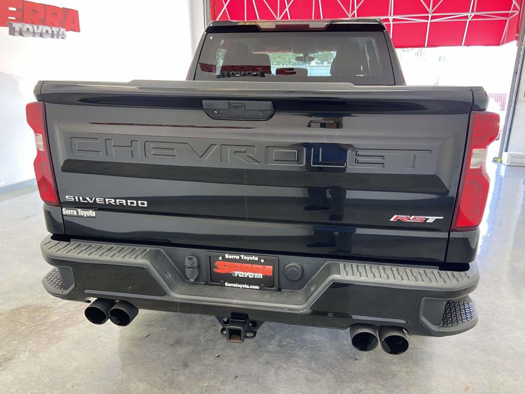 Used 2021 Chevrolet Silverado 1500 RST w/ Z71 Off-Road Package image 4