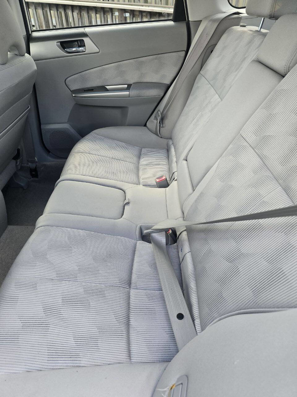 Used 2010 Subaru Forester 2.5X Premium image 22