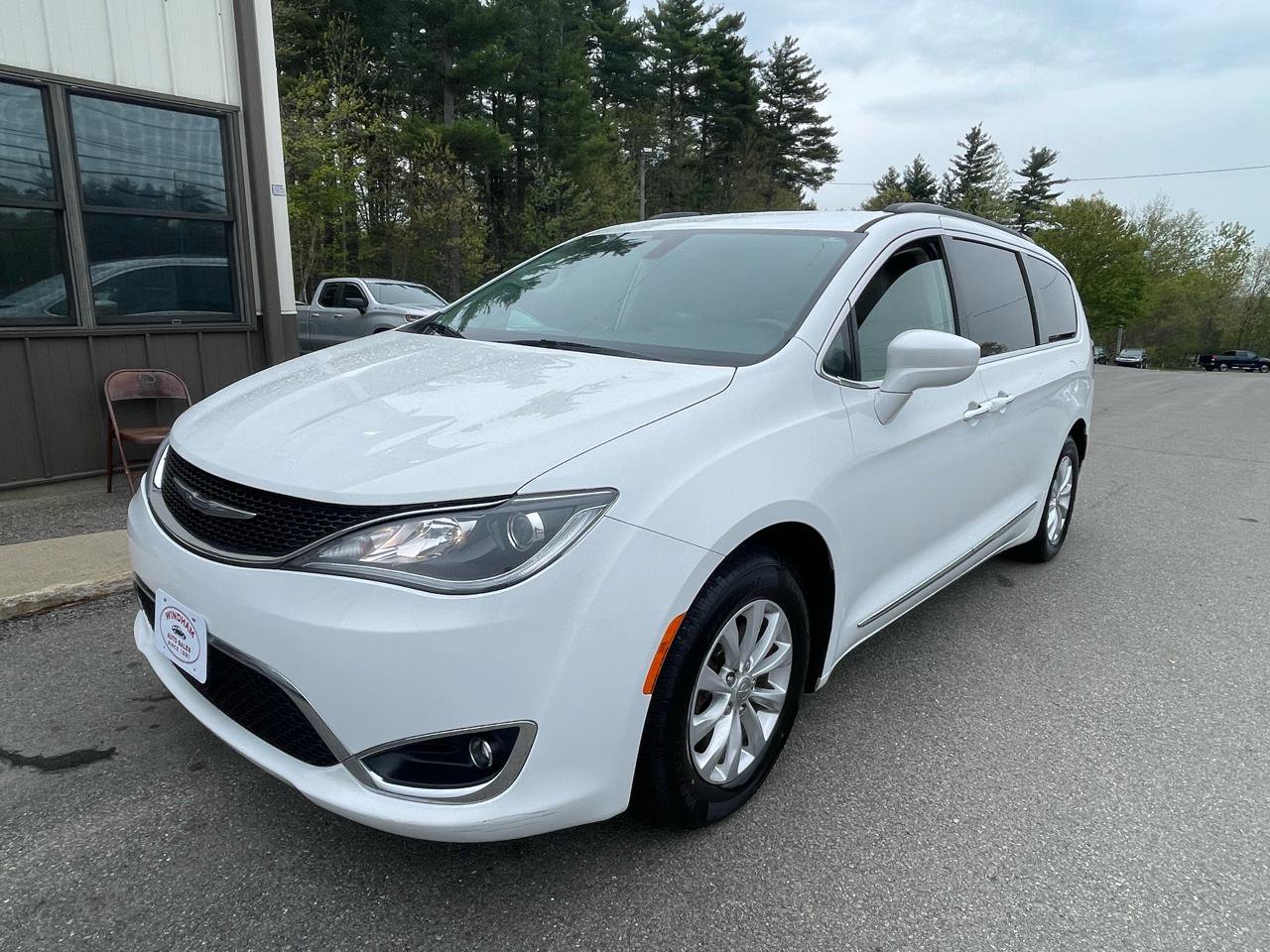 Used 2017 Chrysler Pacifica Touring-L