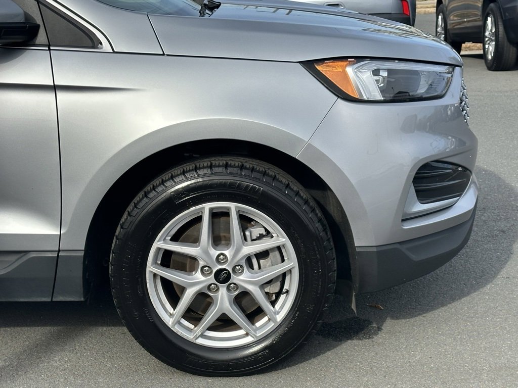 Used 2024 Ford Edge SEL image 35