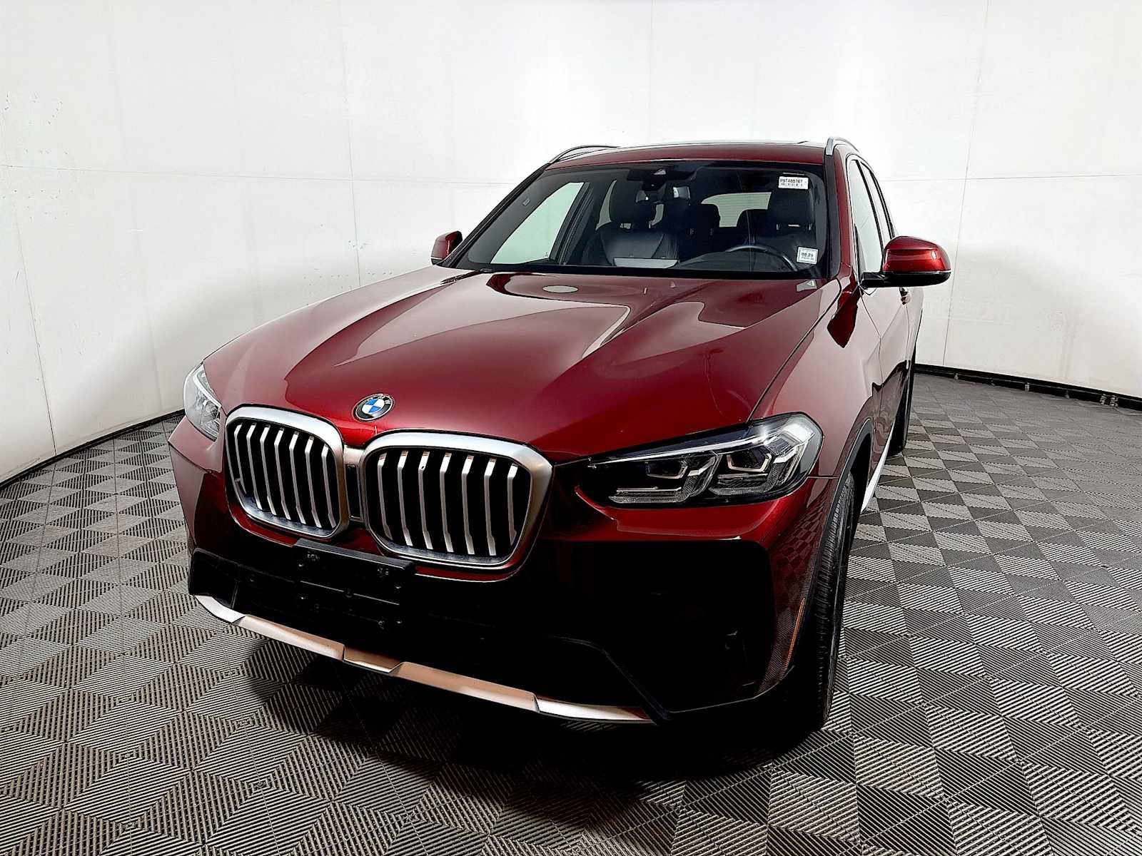 Used 2024 BMW X3 xDrive30i w/ Convenience Package AWD/4WD image 3