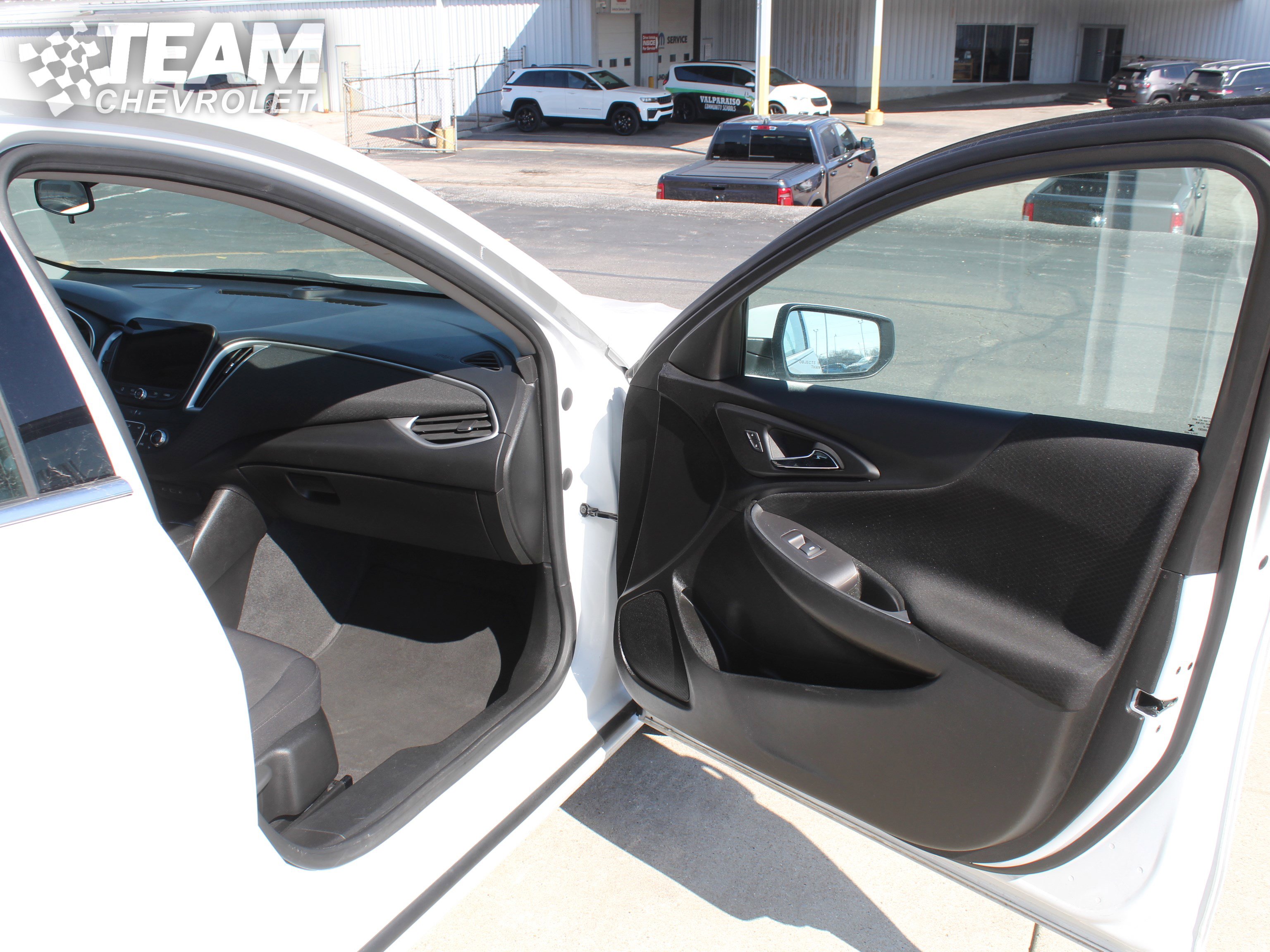 Used 2024 Chevrolet Malibu LT image 26