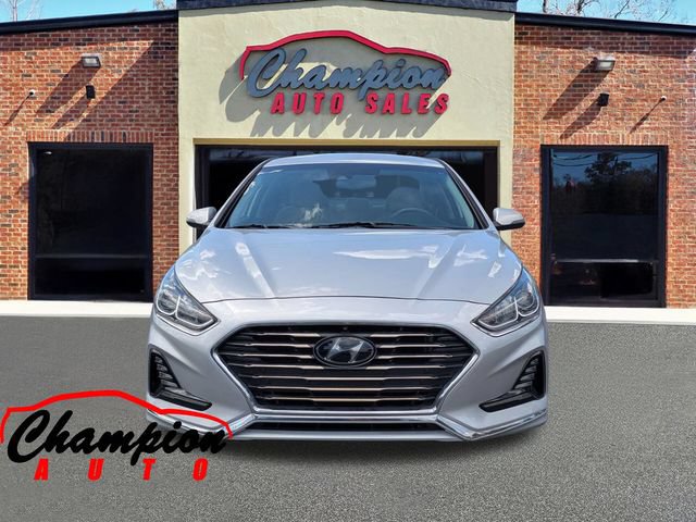 Used 2018 Hyundai Sonata SEL w/ Tech Package 02 FWD image 9