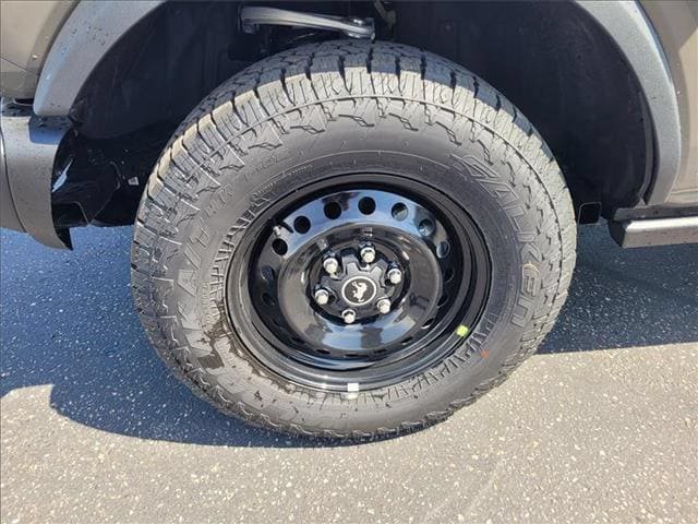 New 2026 Ford Bronco Big Bend w/ Black Diamond Package AWD/4WD image 2