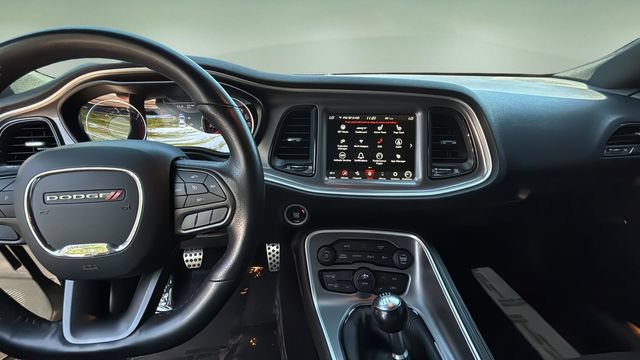 Used 2022 Dodge Challenger R/T Scat Pack RWD image 11