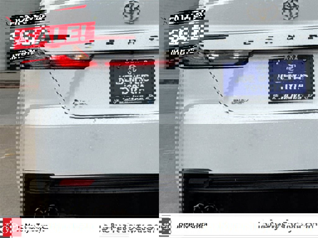 Used 2025 Toyota Camry SE image 11