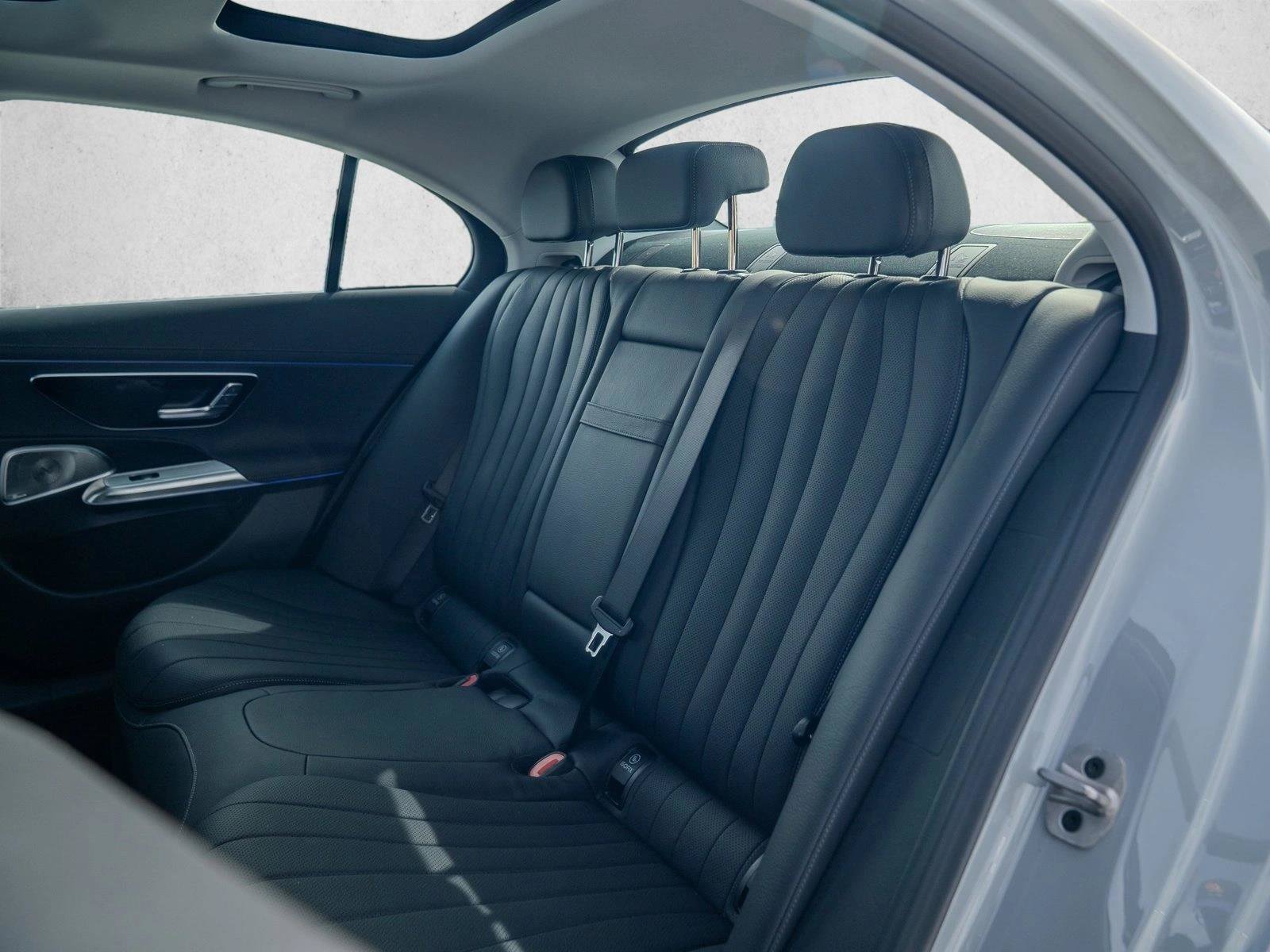 New 2026 Mercedes-Benz E 450 4MATIC Sedan image 19
