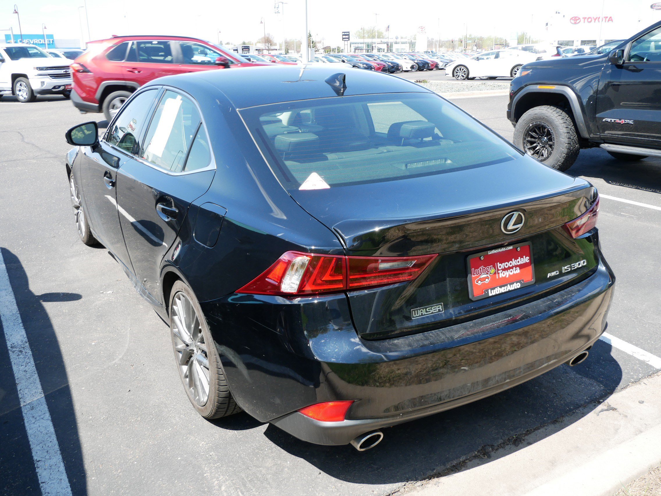 Used 2016 Lexus IS 300 AWD image 5