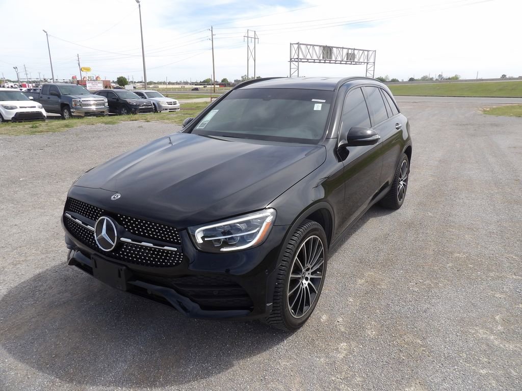 Used 2021 Mercedes-Benz GLC 300 image 2
