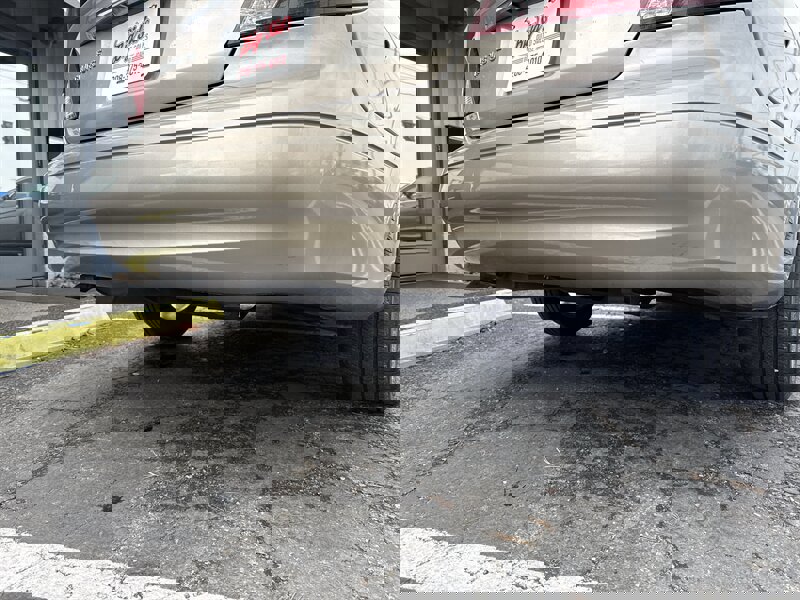 Used 2003 Ford Taurus SE image 9