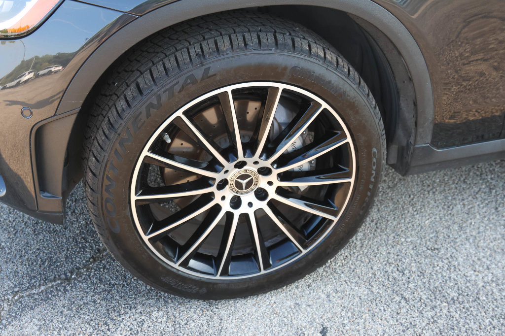 Used 2022 Mercedes-Benz GLC 300 4MATIC image 7