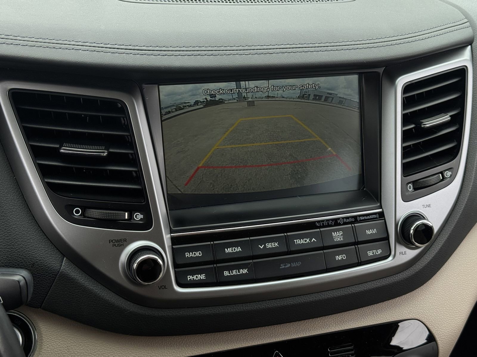 Used 2017 Hyundai Tucson SE Plus FWD image 18
