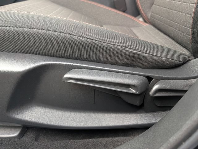 Used 2025 Honda HR-V Sport image 15