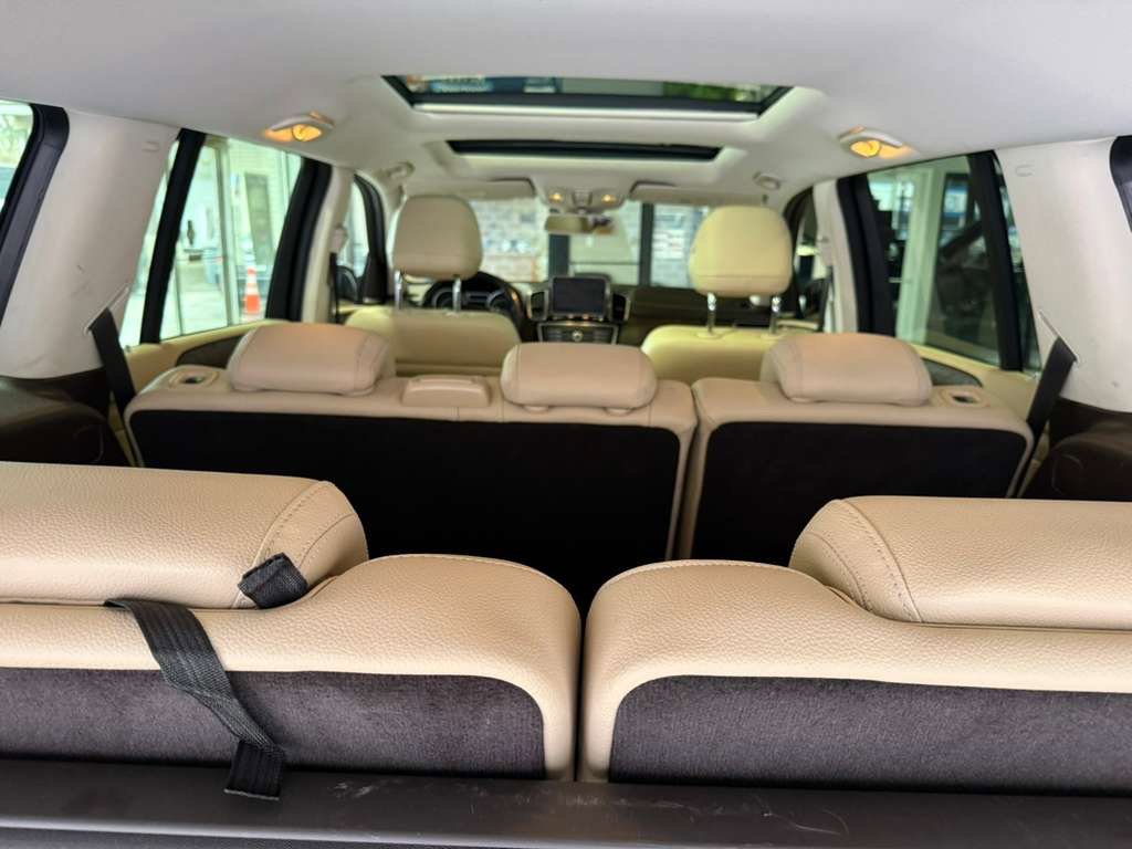 Used 2019 Mercedes-Benz GLS 450 4MATIC image 47