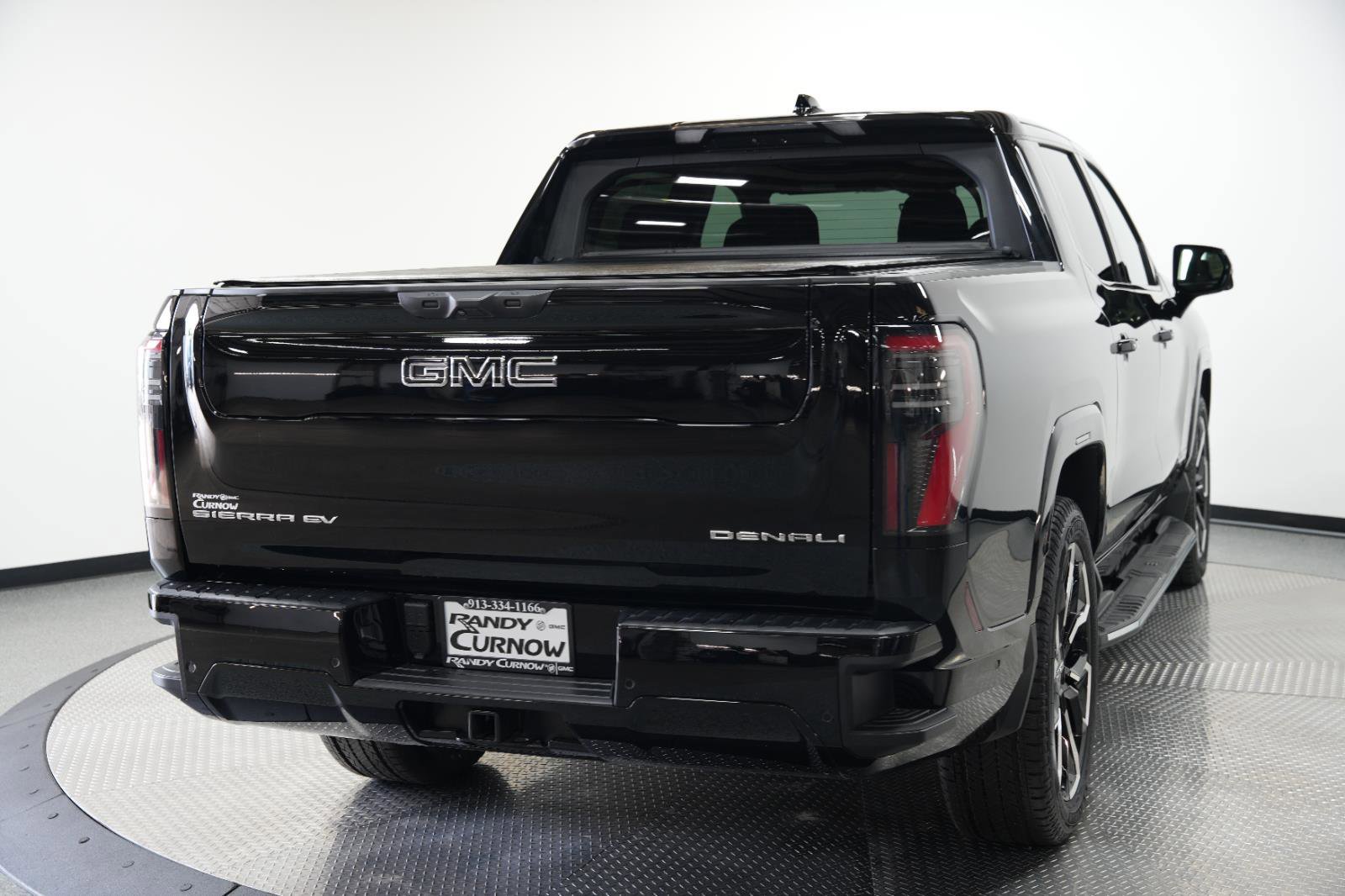 New 2025 GMC Sierra EV Denali image 8