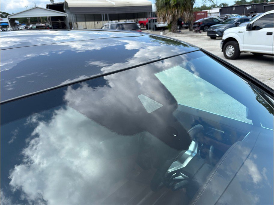 Used 2022 Porsche Cayenne AWD/4WD image 12