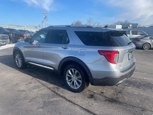 Used 2023 Ford Explorer Limited image 8