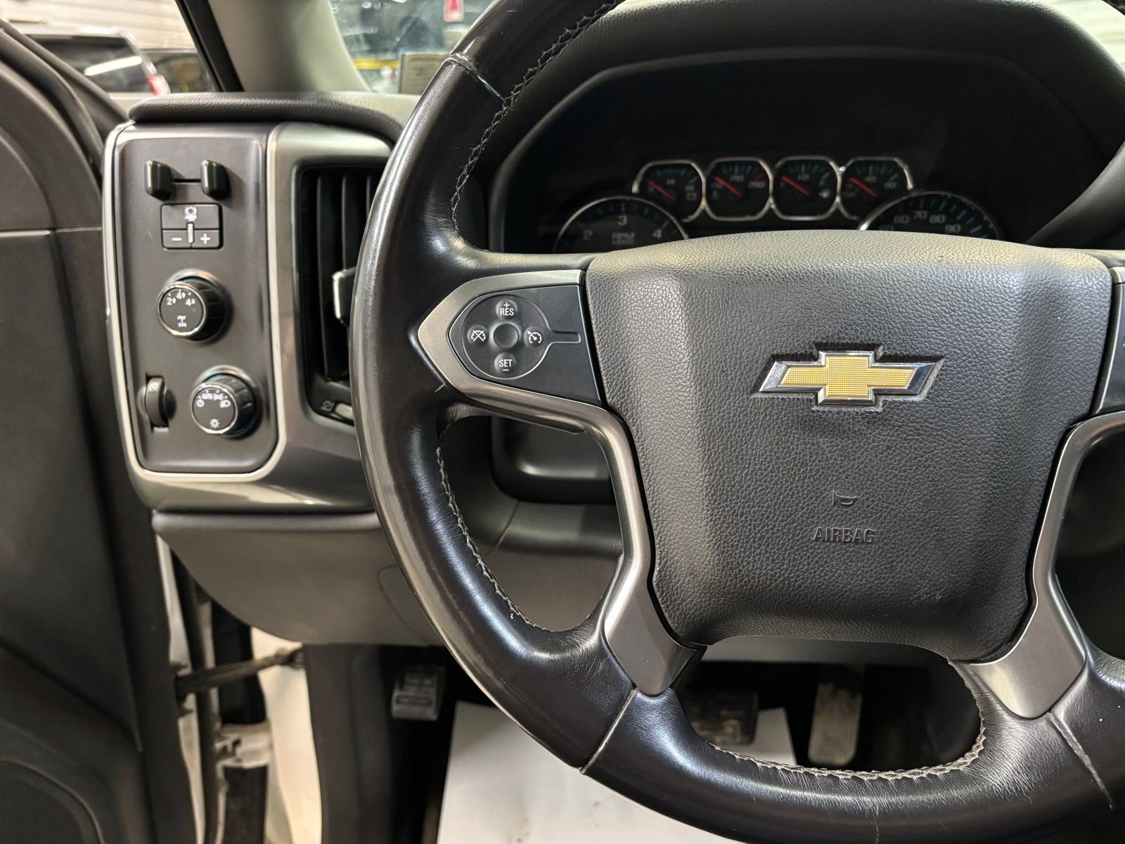 Used 2015 Chevrolet Silverado 2500 LT image 12