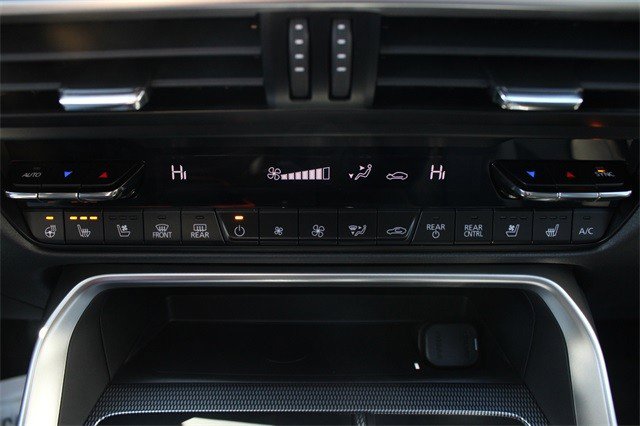 Certified 2025 MAZDA CX-90 3.3 Turbo S w/ Premium Package image 33