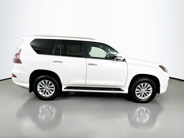 Used 2021 Lexus GX 460 Premium w/ Premium Package image 4