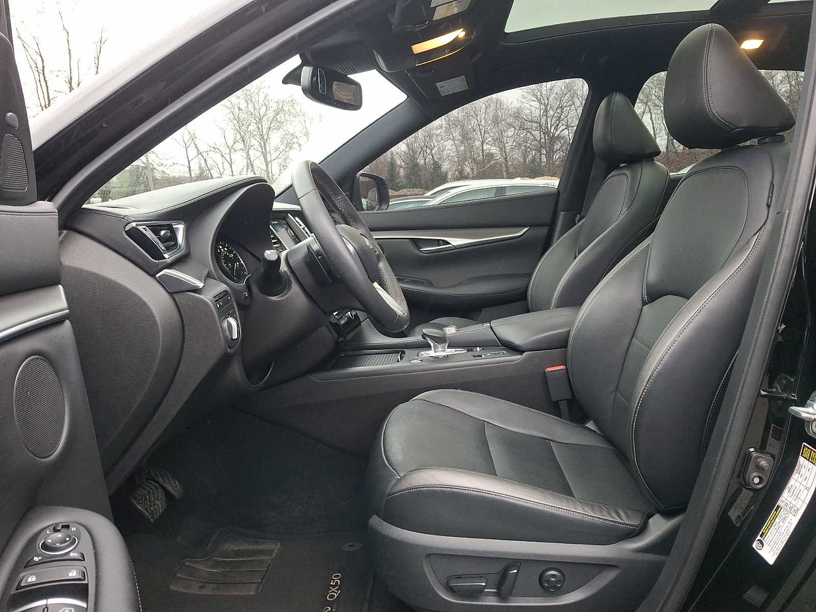 Used 2022 INFINITI QX50 Luxe w/ Appearance Package AWD/4WD image 14