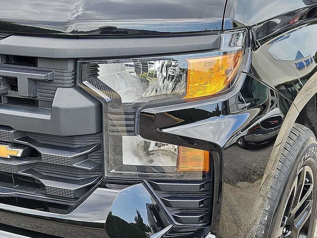 Certified 2023 Chevrolet Silverado 1500 Custom AWD/4WD image 9