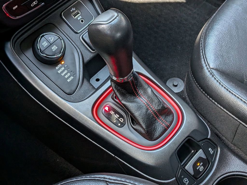 Used 2019 Jeep Compass Trailhawk w/ Leather Interior Group image 16