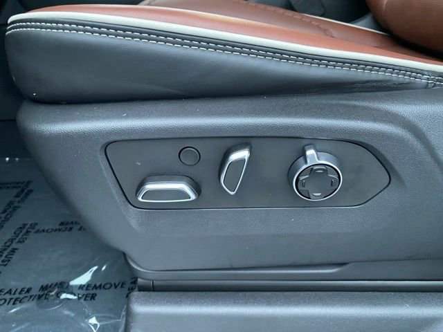 Used 2024 GMC Sierra 3500 Denali Ultimate image 17