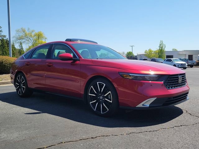 Used 2023 Honda Accord Touring image 3
