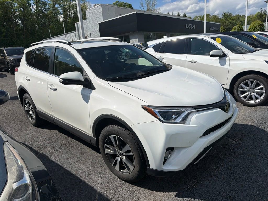 Used 2018 Toyota RAV4 XLE w/ Plus Extra Value Package AWD/4WD image 1
