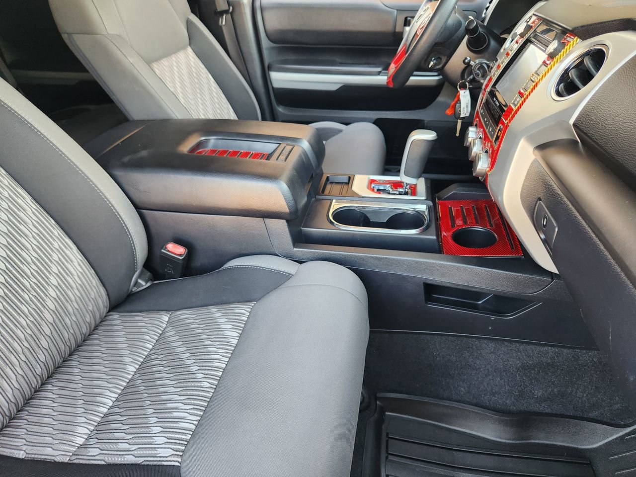 Used 2018 Toyota Tundra SR5 w/ SR5 Upgrade Package RWD image 13