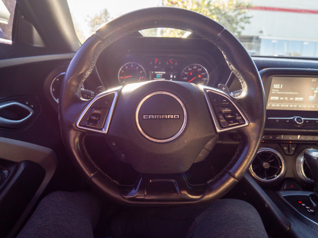 Used 2018 Chevrolet Camaro LT RWD image 14