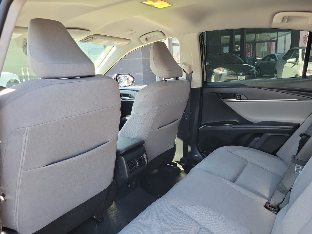 Used 2025 Toyota Camry LE w/ Convenience Package FWD image 15