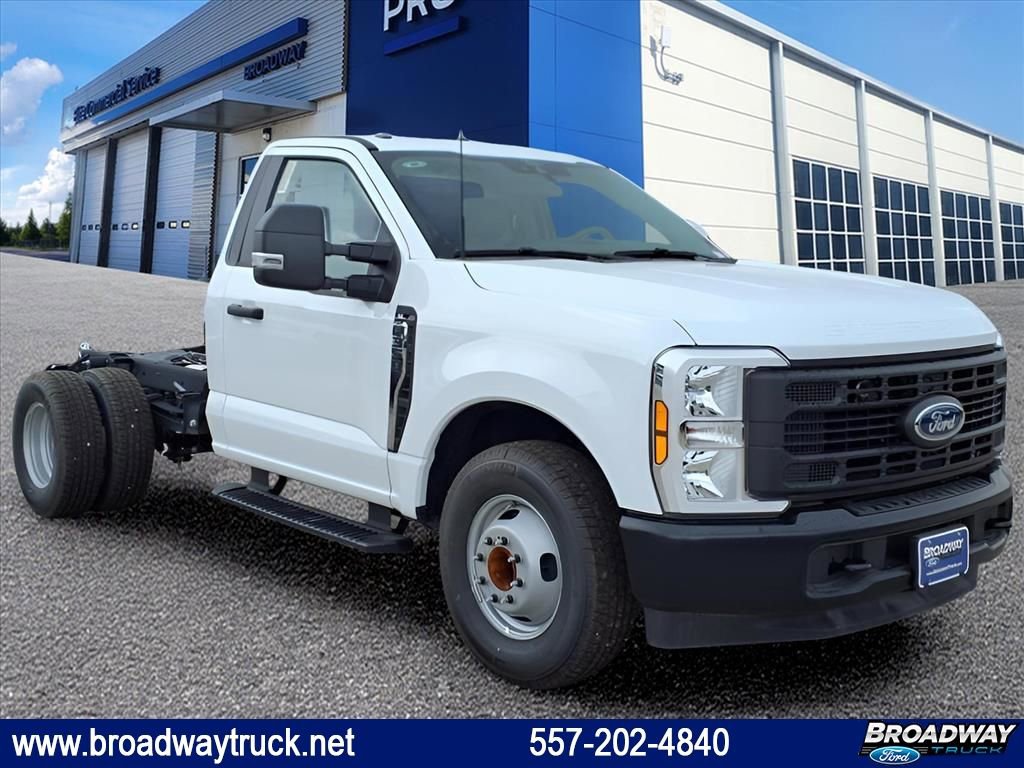 New 2024 Ford F350 XL image 1