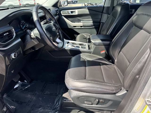 Certified 2022 Ford Explorer XLT w/ Equipment Group 202A image 19