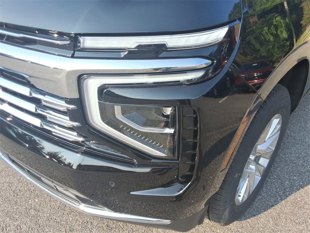 New 2026 Chevrolet Suburban Premier image 10