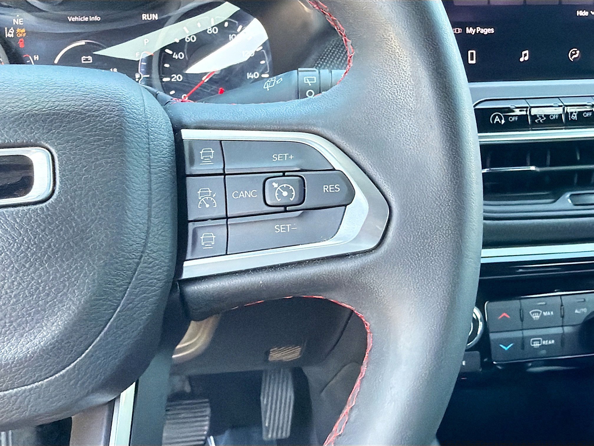 Used 2023 Jeep Compass Trailhawk image 36