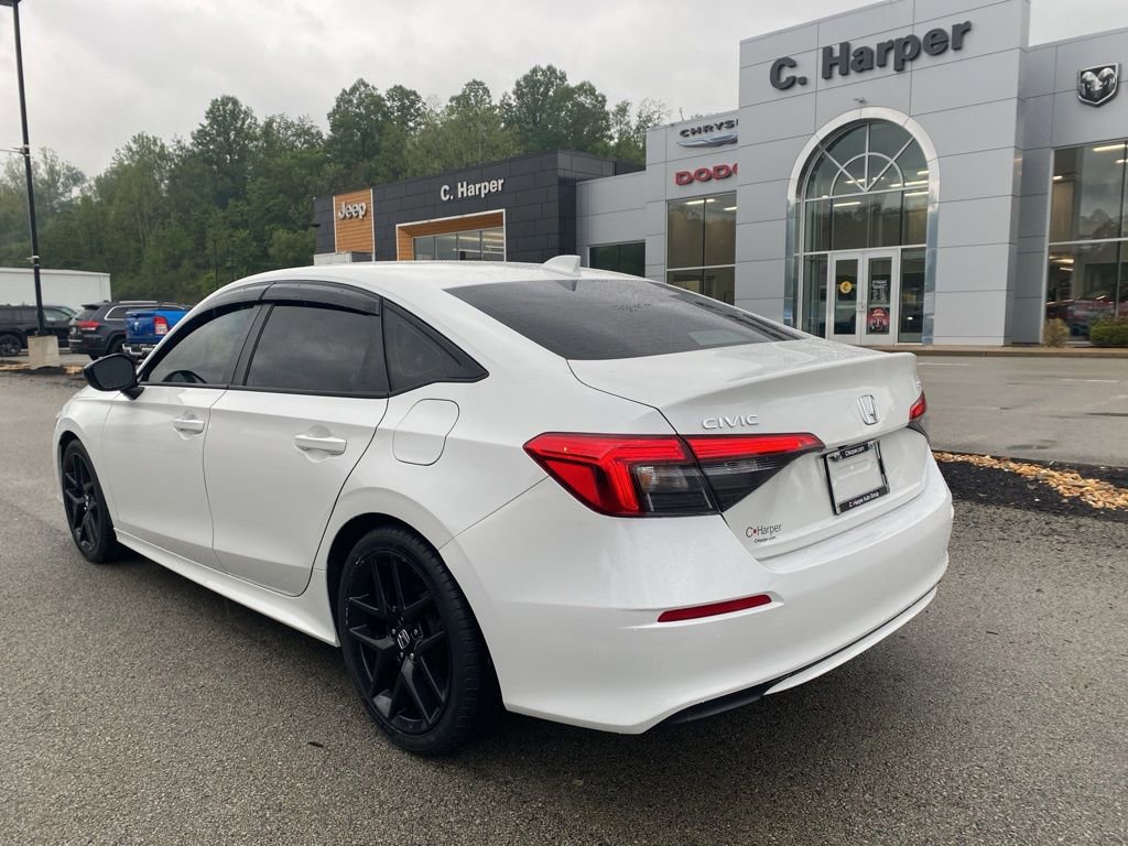 Used 2023 Honda Civic Sport image 2