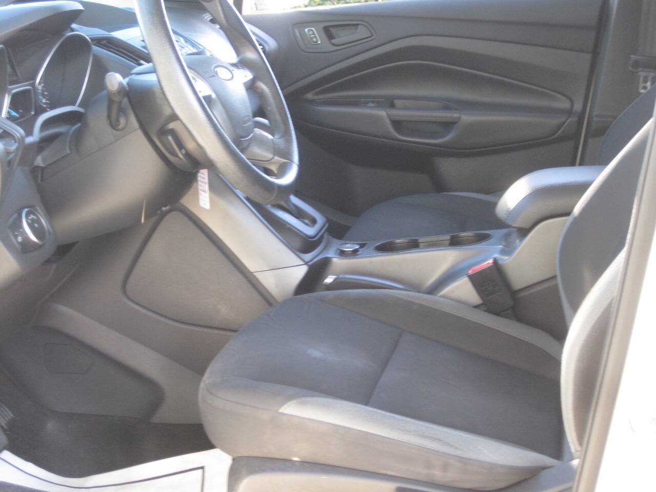 Used 2016 Ford Escape S FWD image 18