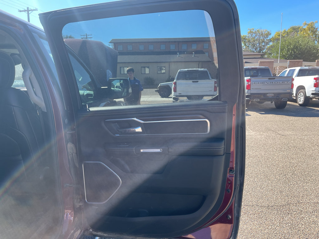 Used 2022 RAM 1500 Laramie AWD/4WD image 13