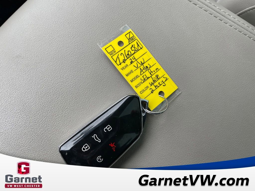 Used 2024 Volkswagen Atlas SEL Premium R-Line image 15