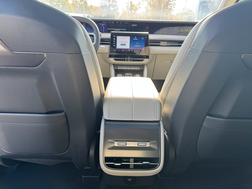 New 2026 Lincoln Nautilus Reserve w/ Jet Appearance Package image 23