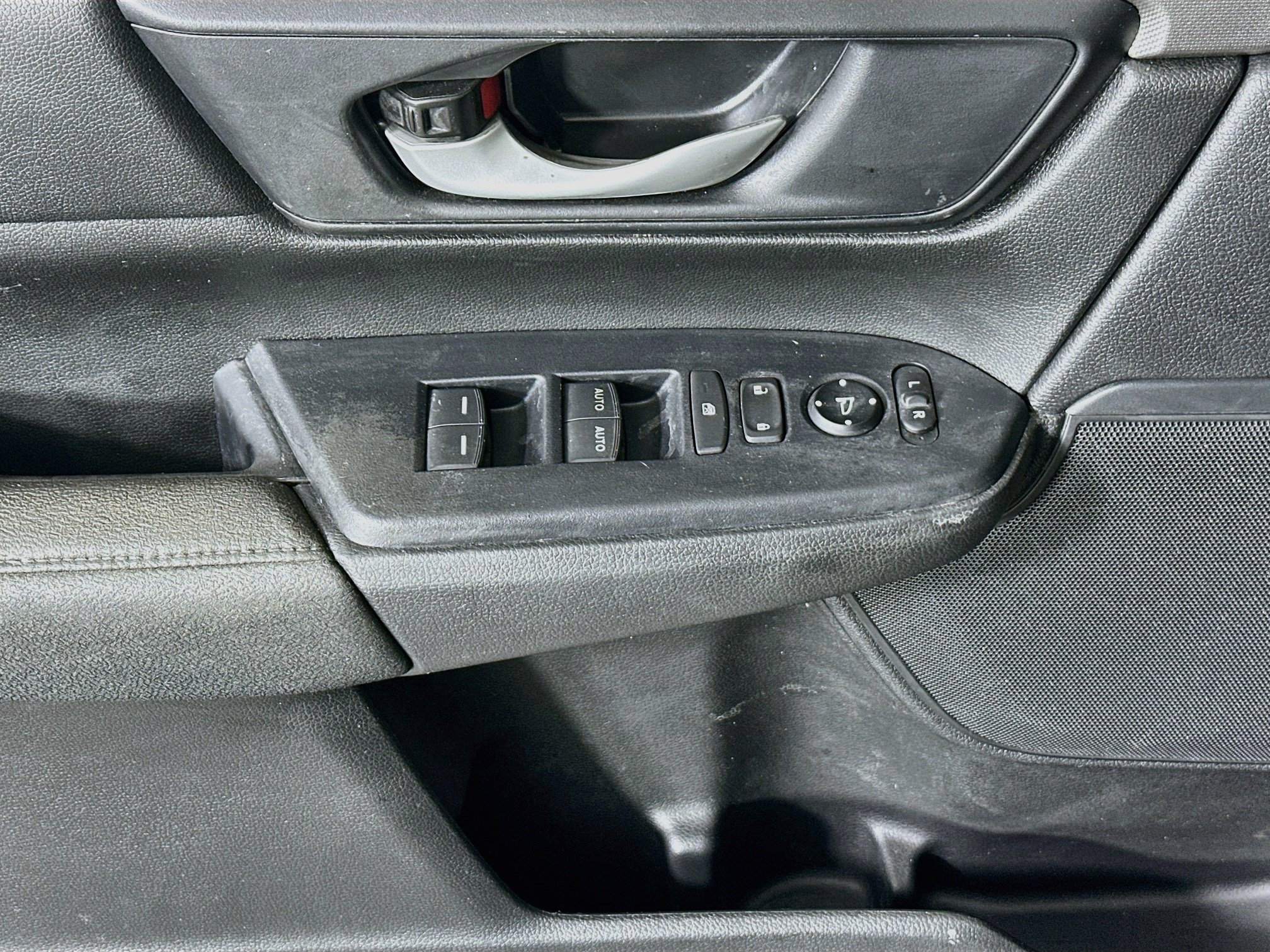Used 2022 Honda CR-V Special Edition image 14