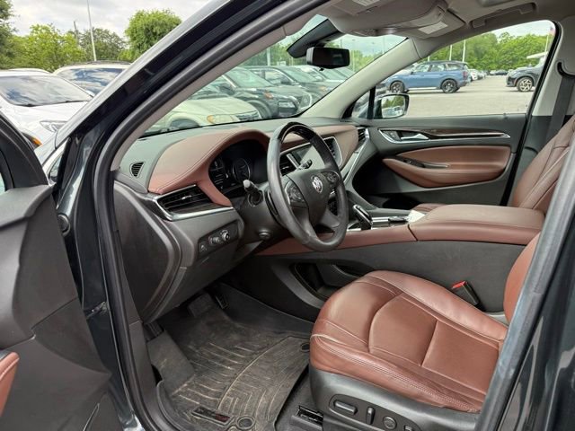 Used 2021 Buick Enclave Avenir w/ Avenir Technology Package image 32