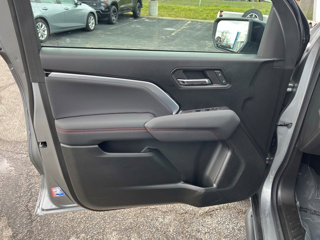 Certified 2024 Chevrolet Colorado Z71 w/ Z71 Convenience Package 2 image 8